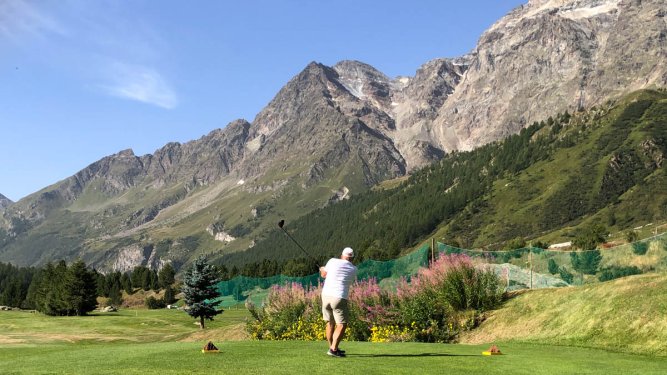 Prima tappa di HD Golf al fresco delle montagne